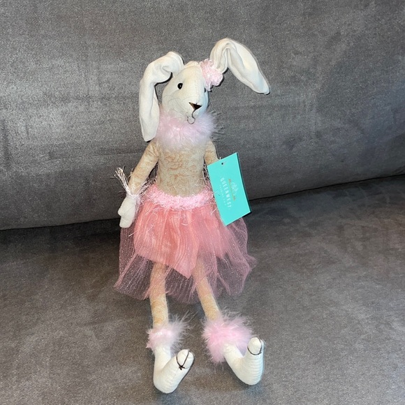 Queenwest Trading Company | Toys | Nwt Queens West Trading Company ...